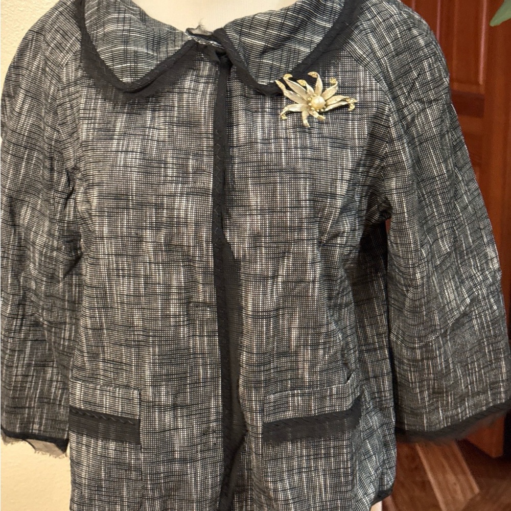 Chic Black and Gray Women's Blazer with Brooch